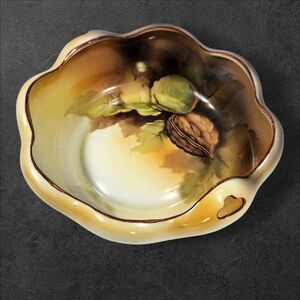 Vintage Noritake Hand Painted Nut Bowl w/ Handles M in Wreath Mark Japan Walnut